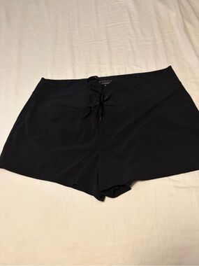 Athleta Run With It Black Running Shorts with speed zip pocket